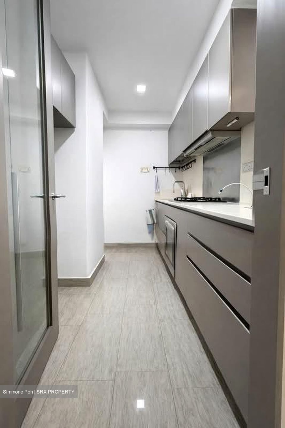 Waterwoods (D19), Condominium #568374711